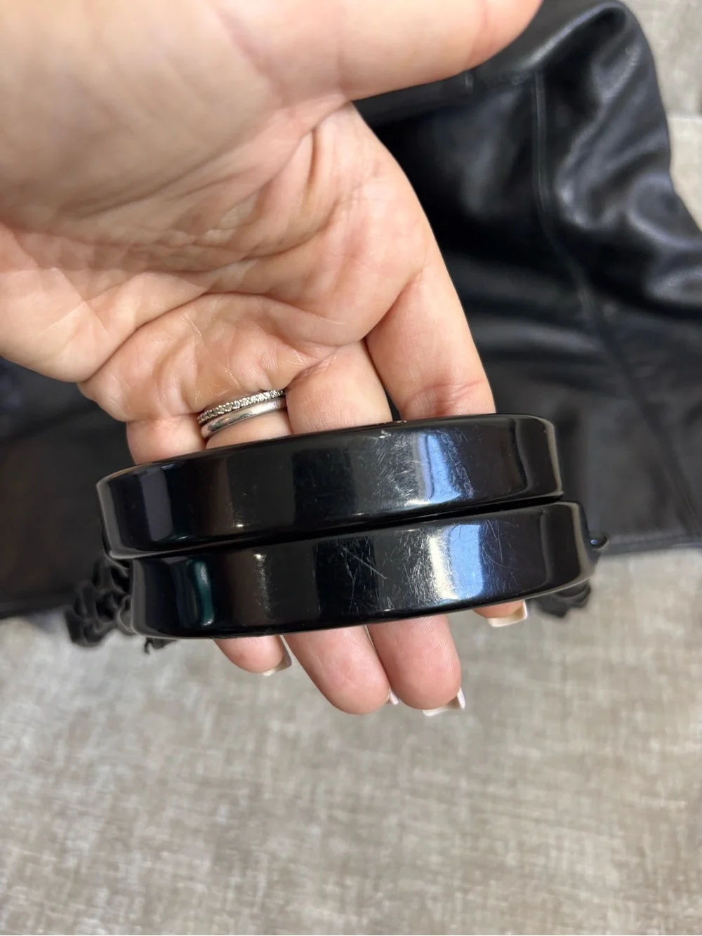 Authentic CHANEL black leather Bekko chain tote